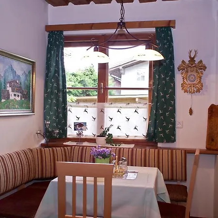 Gastehaus Lasser Guest house Seefeld in Tirol