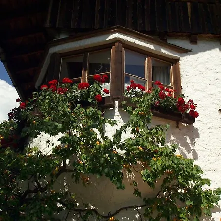 Gastehaus Lasser Guest house *